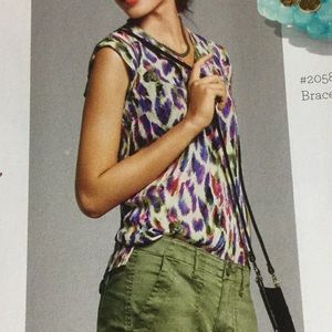 Cabi Plume Top size Medium